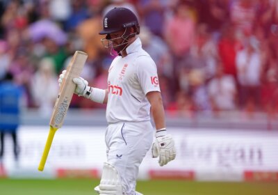 2nd Ashes Test: Duckett Assists England's comeback against Australia